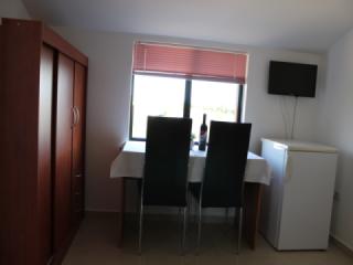 Apartment 10